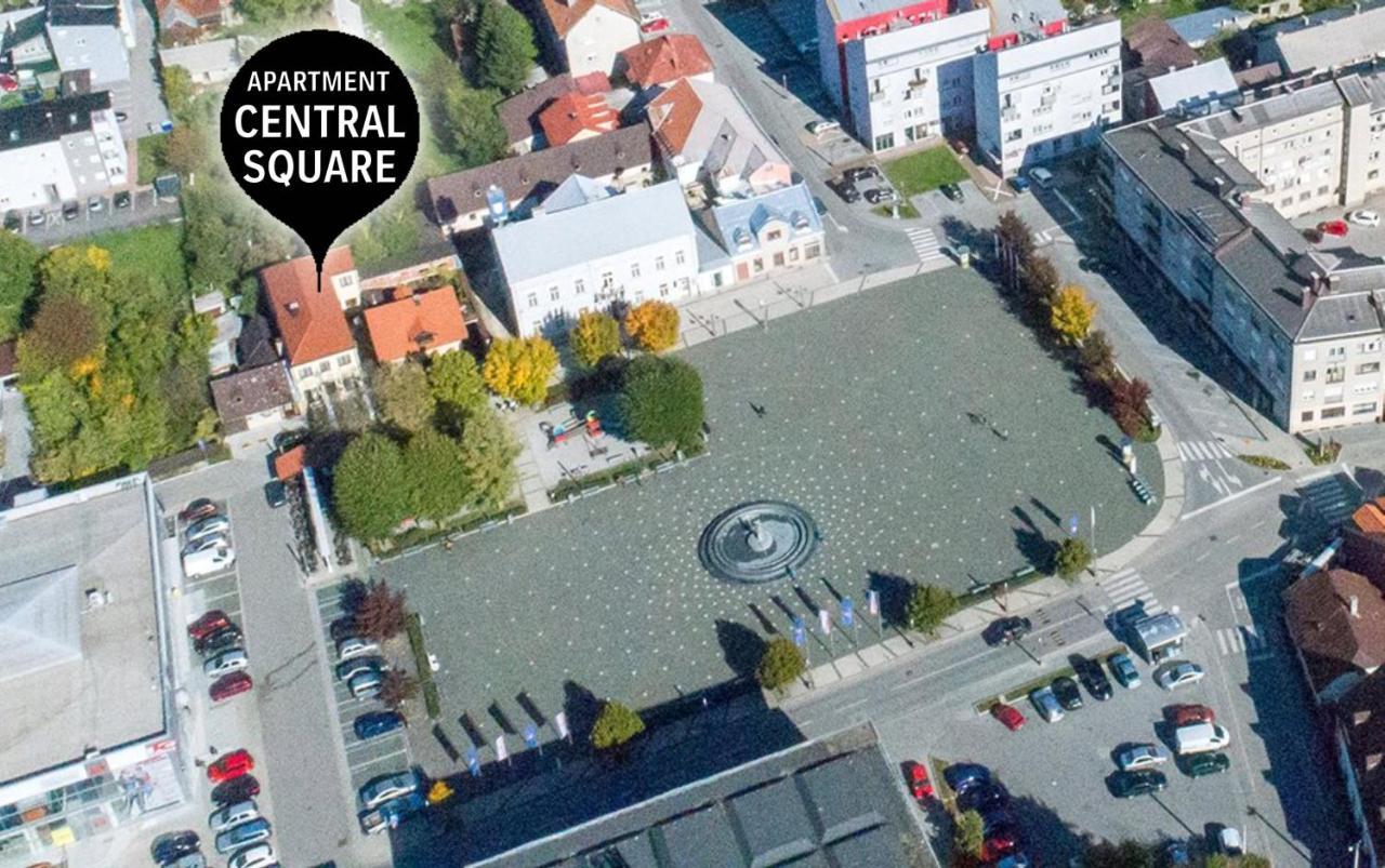 Studio Central Square Ґоспич Екстер'єр фото